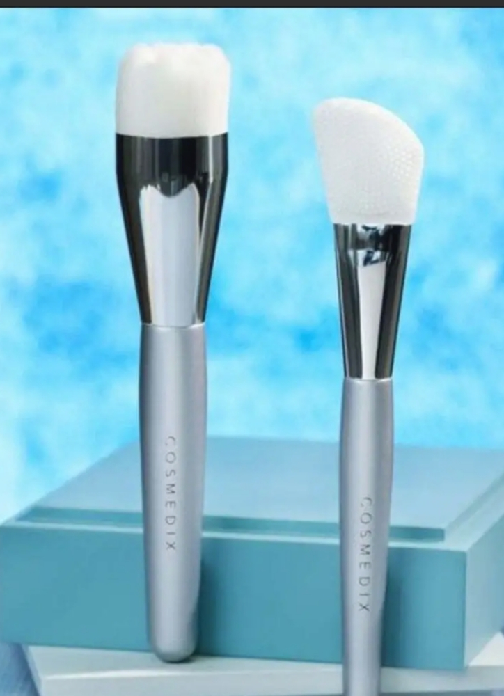 NWT Cosmedix Cleansing brush & Dual Sided Silicone Mask Applicator (2) B…